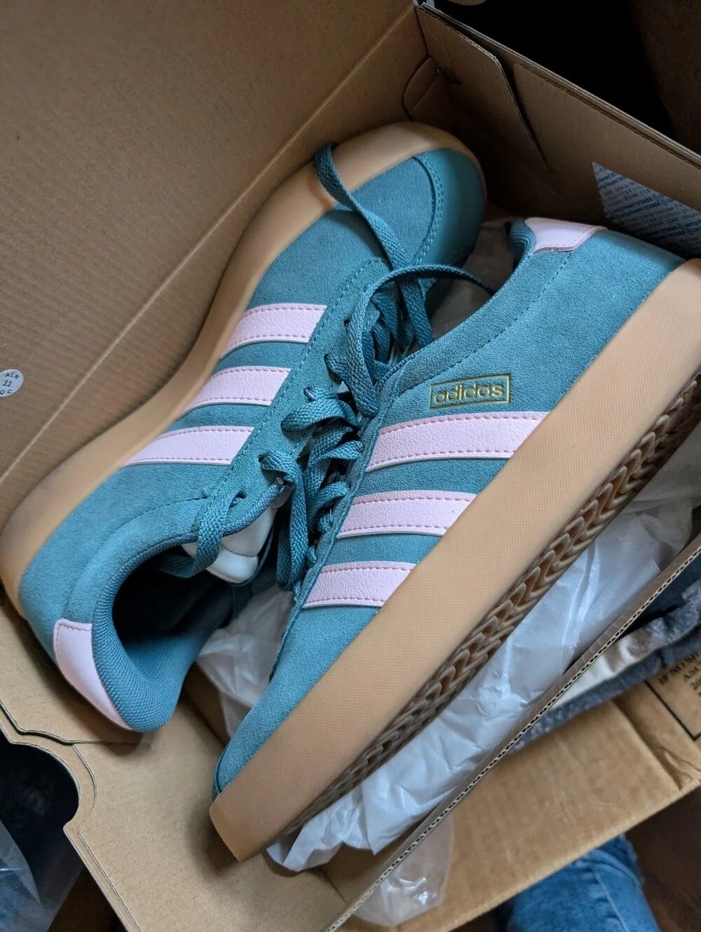 Adidas VL Court 3.0 Women's Teal Pink Gum Sole Fashion Sneakers size 9